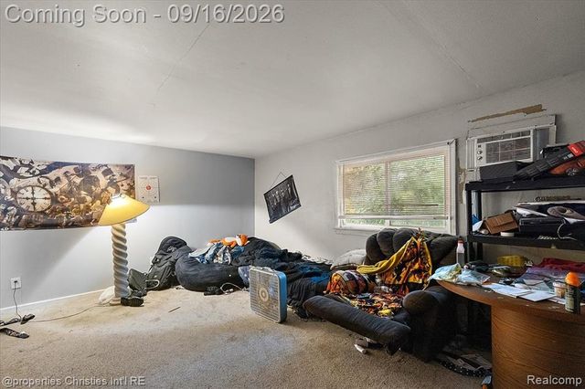 2189 Willow Beach Street, Keego Harbor, MI 48320