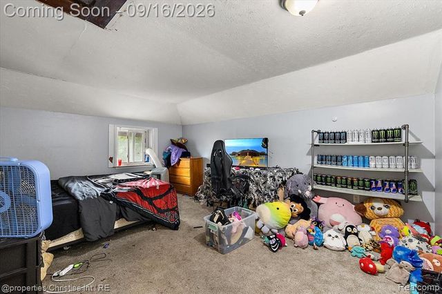 2189 Willow Beach Street, Keego Harbor, MI 48320