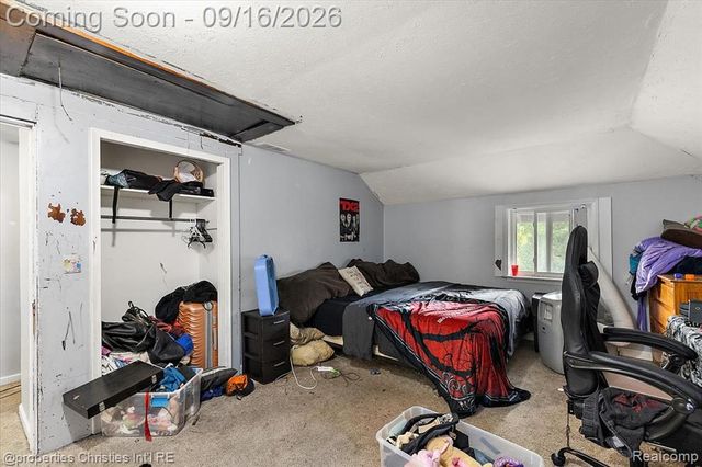 2189 Willow Beach Street, Keego Harbor, MI 48320