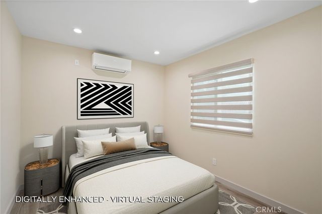 18748 Collins Street, Tarzana, CA 91356