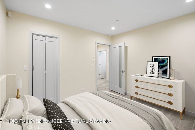 18748 Collins Street, Tarzana, CA 91356