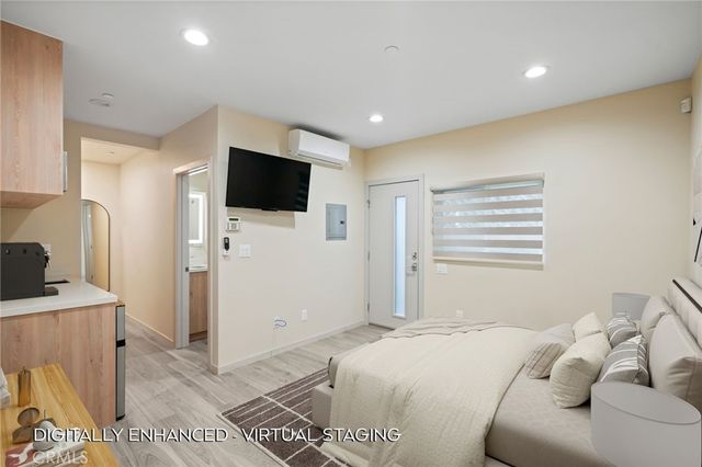 18748 Collins Street, Tarzana, CA 91356