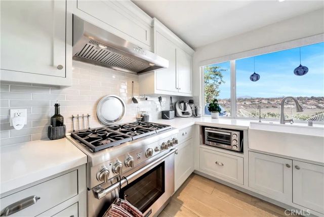 1700 Galaxy Drive, Newport Beach, CA 92660