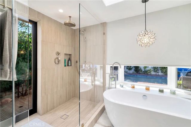 1700 Galaxy Drive, Newport Beach, CA 92660