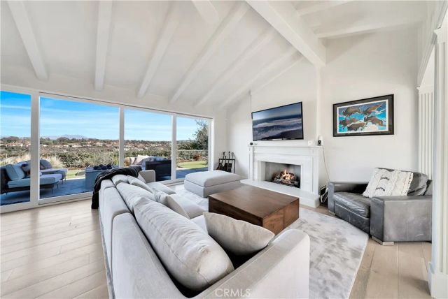 1700 Galaxy Drive, Newport Beach, CA 92660