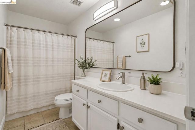 5120 Arroyo Way, Antioch, CA 94531