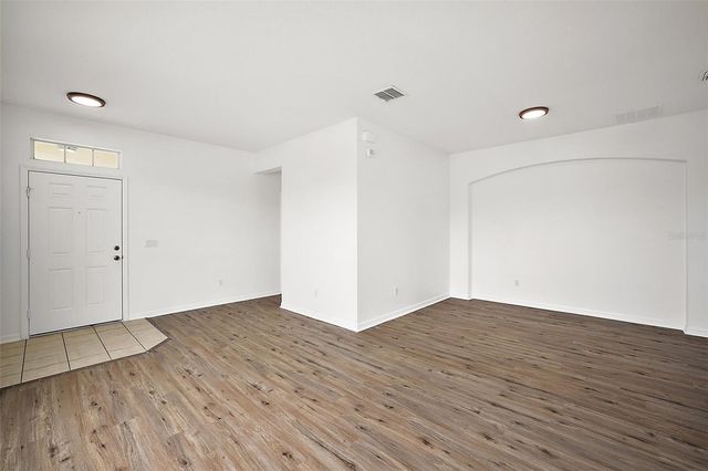 401 GRASSY KEY WAY, Groveland, FL 34736