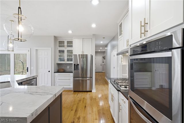 7730 Brayton Trail, Chagrin Falls, OH 44023