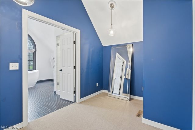 7730 Brayton Trail, Chagrin Falls, OH 44023