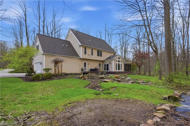 7730 Brayton Trail, Chagrin Falls, OH 44023