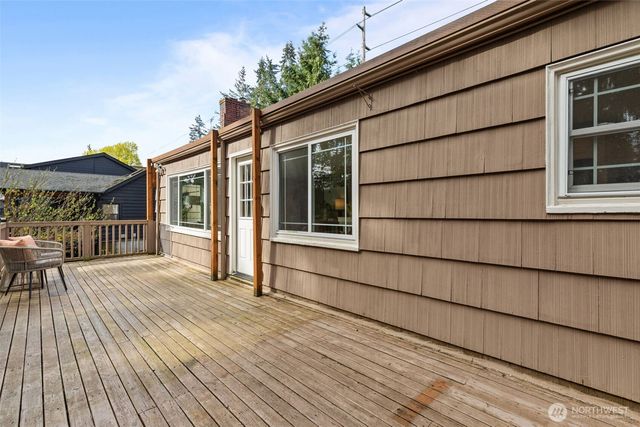 1210 108th Avenue SE, Bellevue, WA 98004