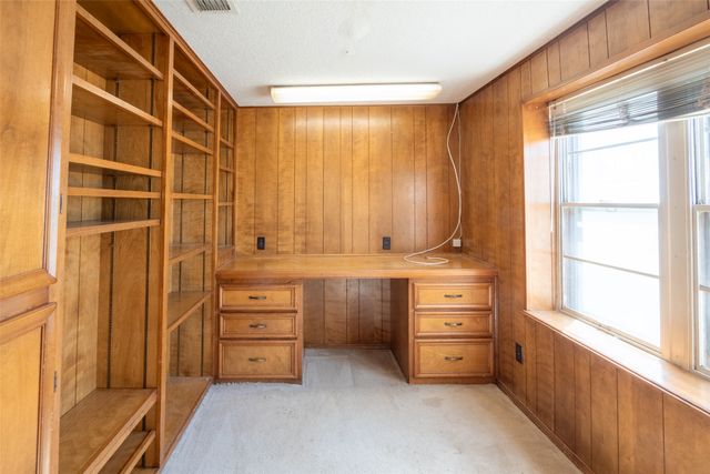 242 E Hamilton Street, Lueders, TX 79553