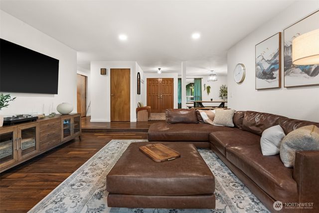 3626 108th Street NW, Gig Harbor, WA 98332