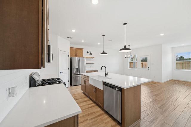 440 East Rose Marie Lane, Montgomery, TX 77356