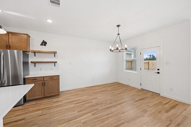 440 East Rose Marie Lane, Montgomery, TX 77356