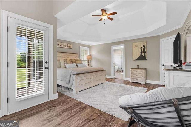 221 Woodford Way SE, Calhoun, GA 30701