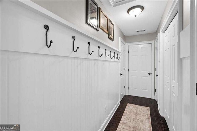221 Woodford Way SE, Calhoun, GA 30701