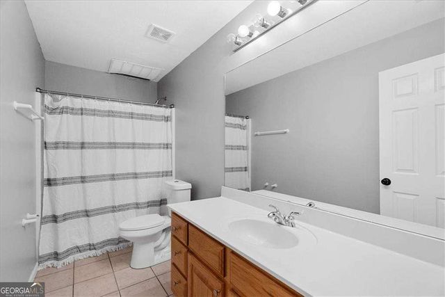 221 Woodford Way SE, Calhoun, GA 30701
