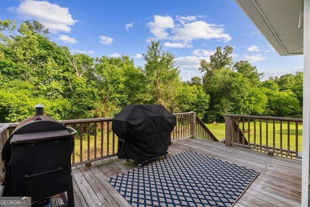 221 Woodford Way SE, Calhoun, GA 30701