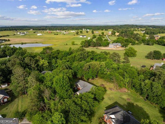 221 Woodford Way SE, Calhoun, GA 30701