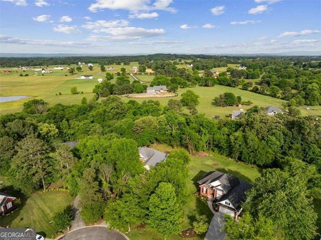 221 Woodford Way SE, Calhoun, GA 30701