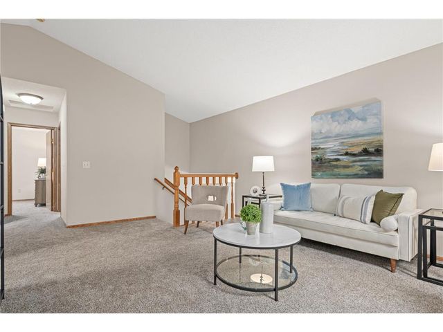 8001 Jeffery Avenue, Cottage Grove, MN 55016