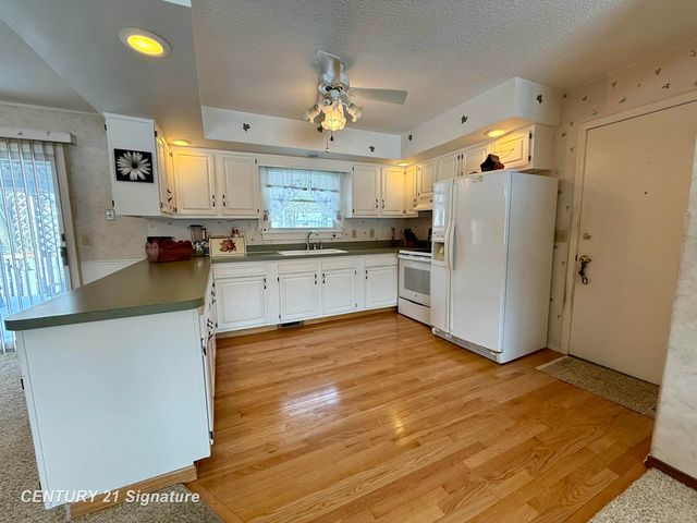 1697 Thunderbird Drive, Thomas Twp, MI 48609