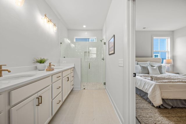 785 Blueway Avenue, Summerville, SC 29486