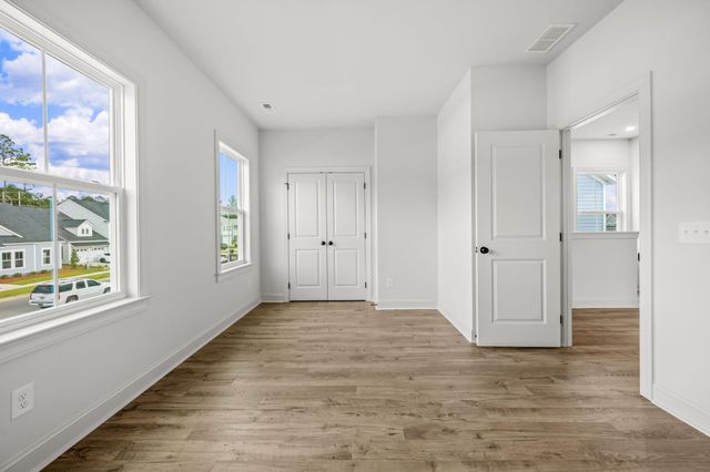 785 Blueway Avenue, Summerville, SC 29486