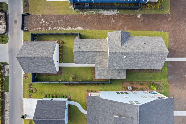 785 Blueway Avenue, Summerville, SC 29486