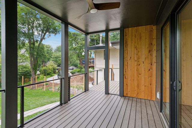 834 Cree Drive, Chanhassen, MN 55317