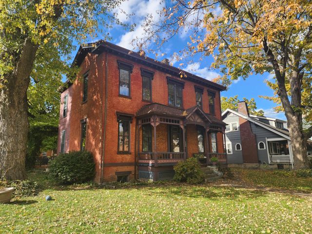 1533 Garrard Street, Covington, KY 41011