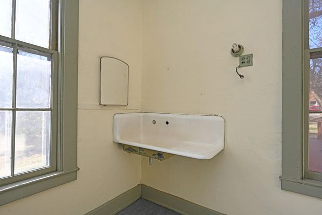 1533 Garrard Street, Covington, KY 41011