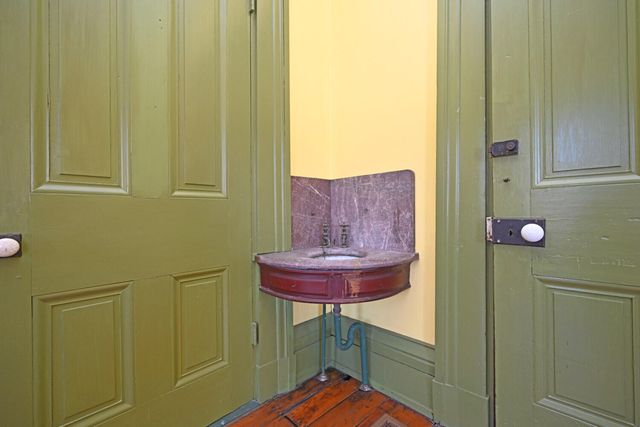 1533 Garrard Street, Covington, KY 41011