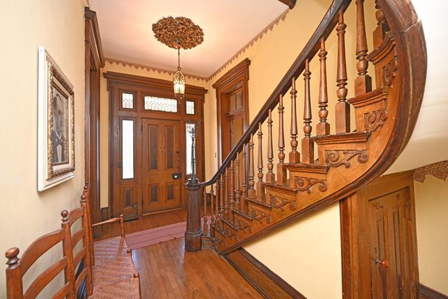 1533 Garrard Street, Covington, KY 41011