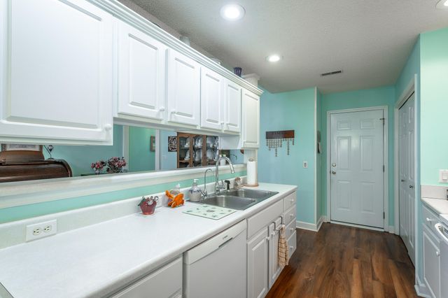 6733 Willow Brook Drive, Chattanooga, TN 37421