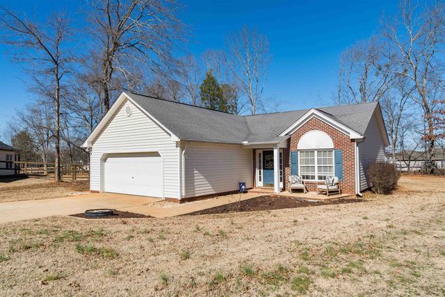 179 Lockland Drive, Chesnee, SC 29323