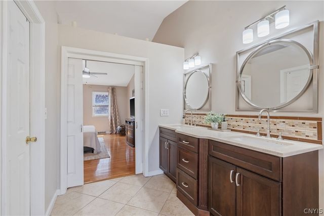 6307 Wooderton Path, Cicero, NY 13039