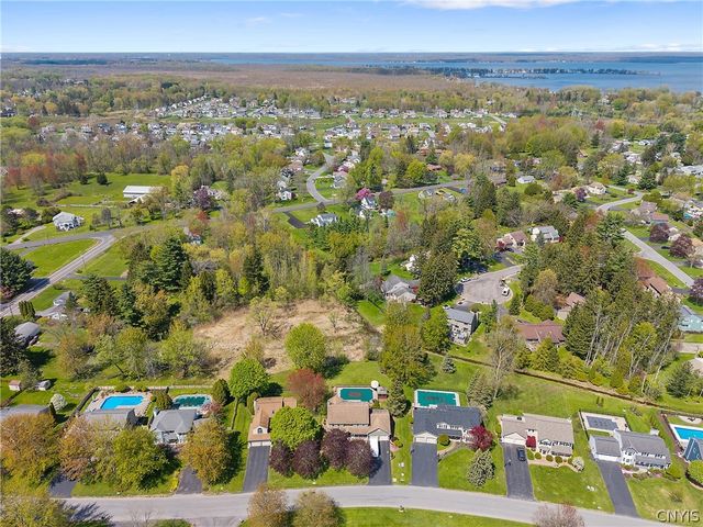 6307 Wooderton Path, Cicero, NY 13039