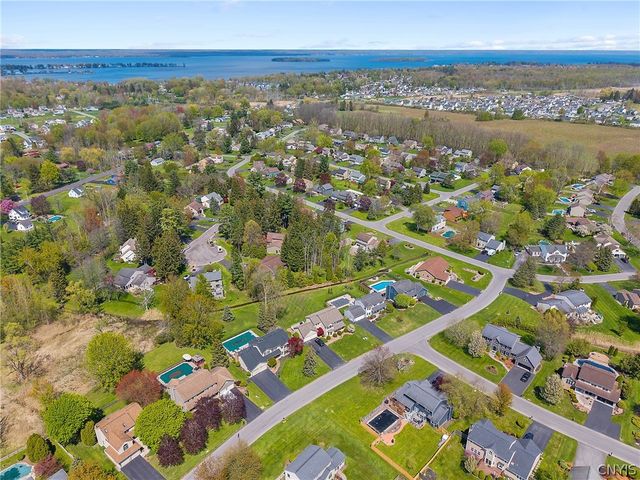 6307 Wooderton Path, Cicero, NY 13039