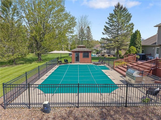 6307 Wooderton Path, Cicero, NY 13039