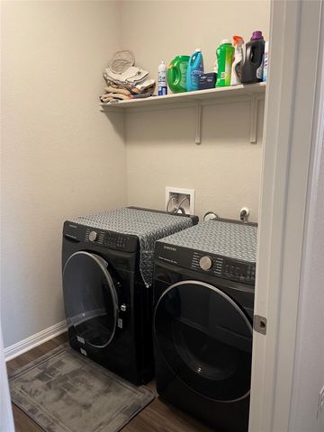 317 Bremen ST, Georgetown, TX 78626