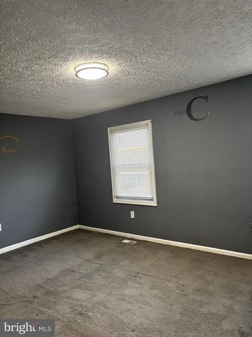 2058 N ANVIL LN, Temple Hills, MD 20748