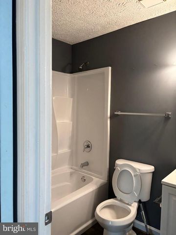 2058 N ANVIL LN, Temple Hills, MD 20748