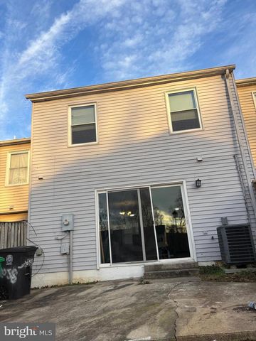 2058 N ANVIL LN, Temple Hills, MD 20748