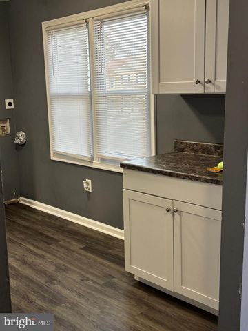 2058 N ANVIL LN, Temple Hills, MD 20748