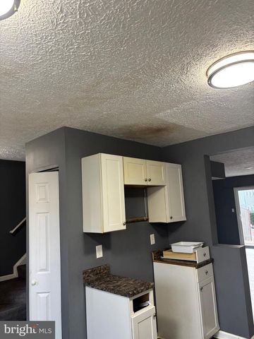 2058 N ANVIL LN, Temple Hills, MD 20748