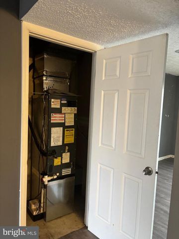 2058 N ANVIL LN, Temple Hills, MD 20748