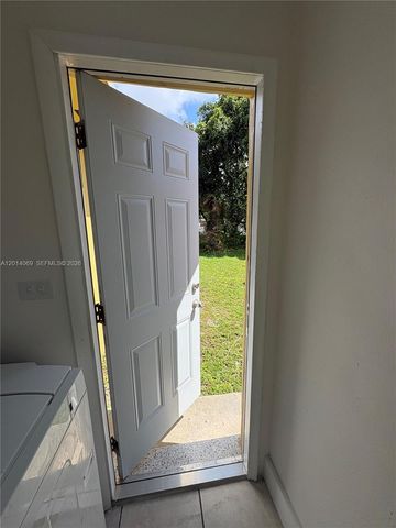 1491 NW 56th St 1493, Miami, FL 33142