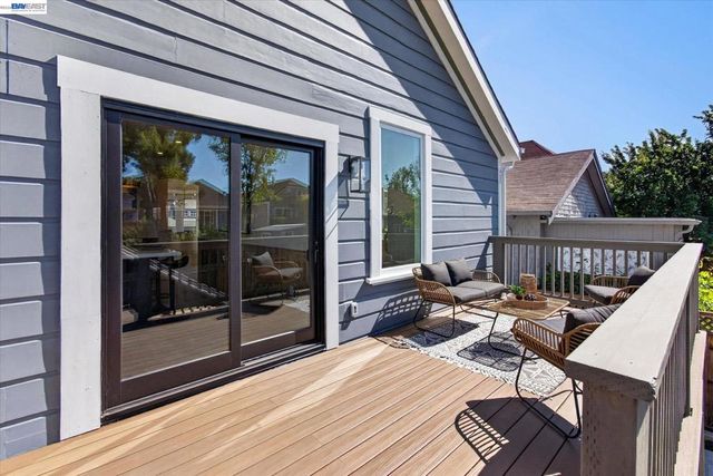 552 Haight Ave, Alameda, CA 94501